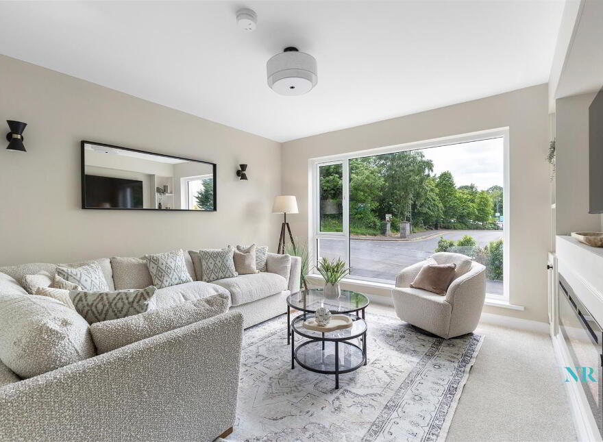 4 Glencregagh Road, Belfast, BT8 6FZ