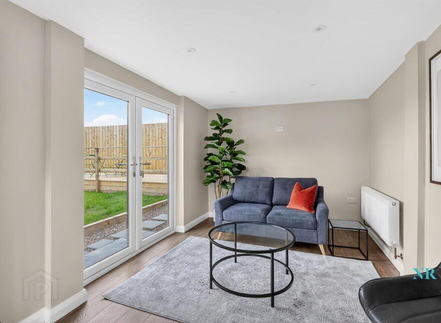 4 Glencregagh Road, Belfast, BT8 6FZ