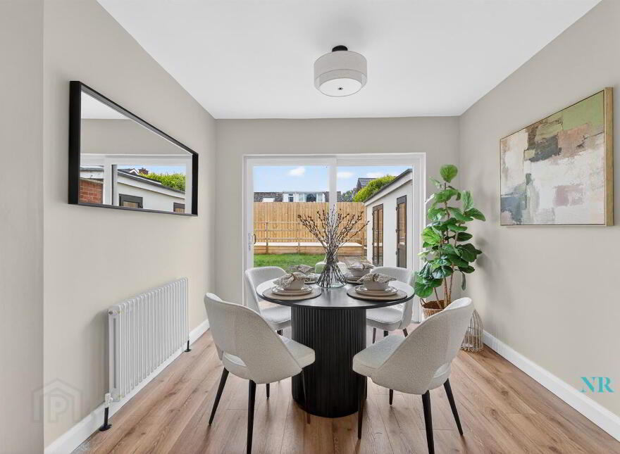 4 Glencregagh Road, Belfast, BT8 6FZ