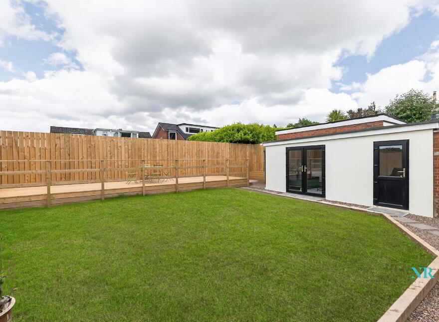 4 Glencregagh Road, Belfast, BT8 6FZ