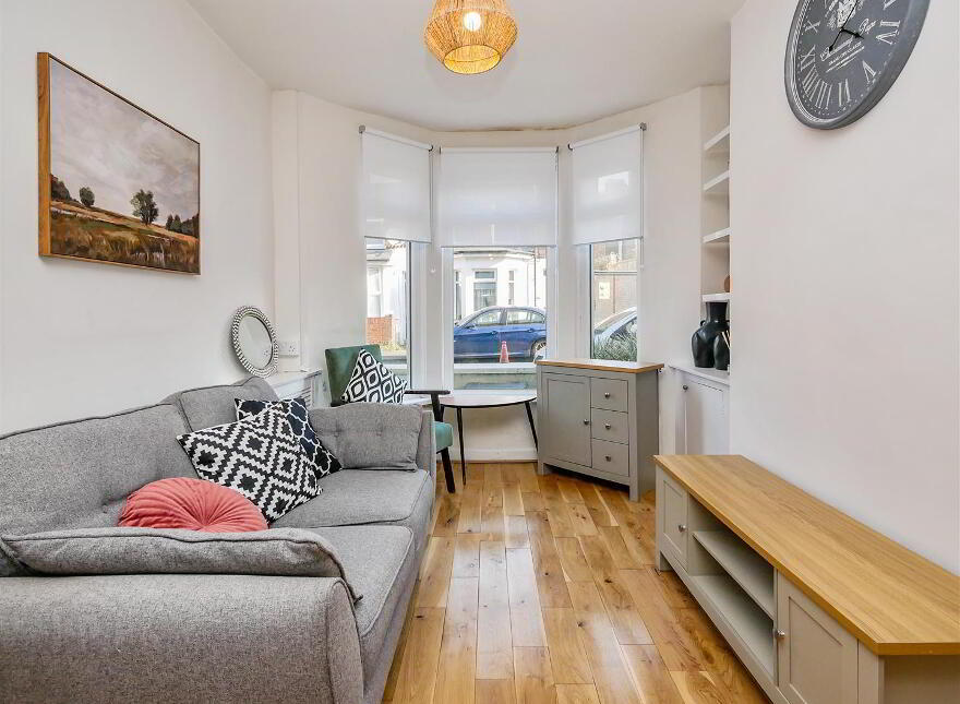111 Ogilvie Street, Woodstock / Cregagh Road, Belfast, BT6 8NH