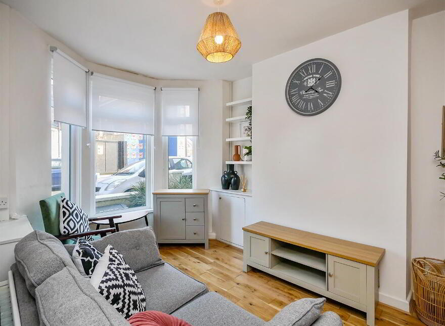 111 Ogilvie Street, Woodstock / Cregagh Road, Belfast, BT6 8NH