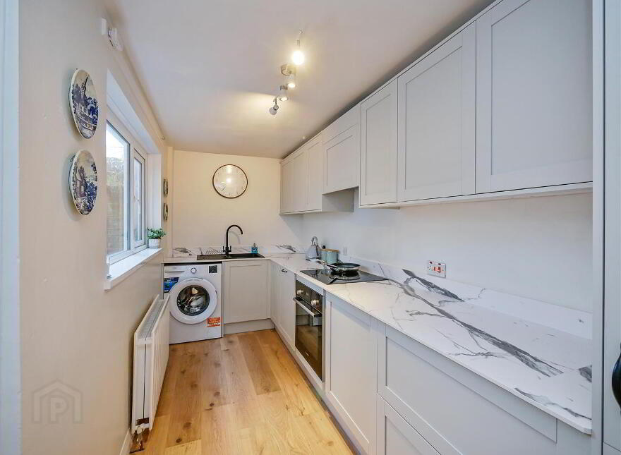 111 Ogilvie Street, Woodstock / Cregagh Road, Belfast, BT6 8NH