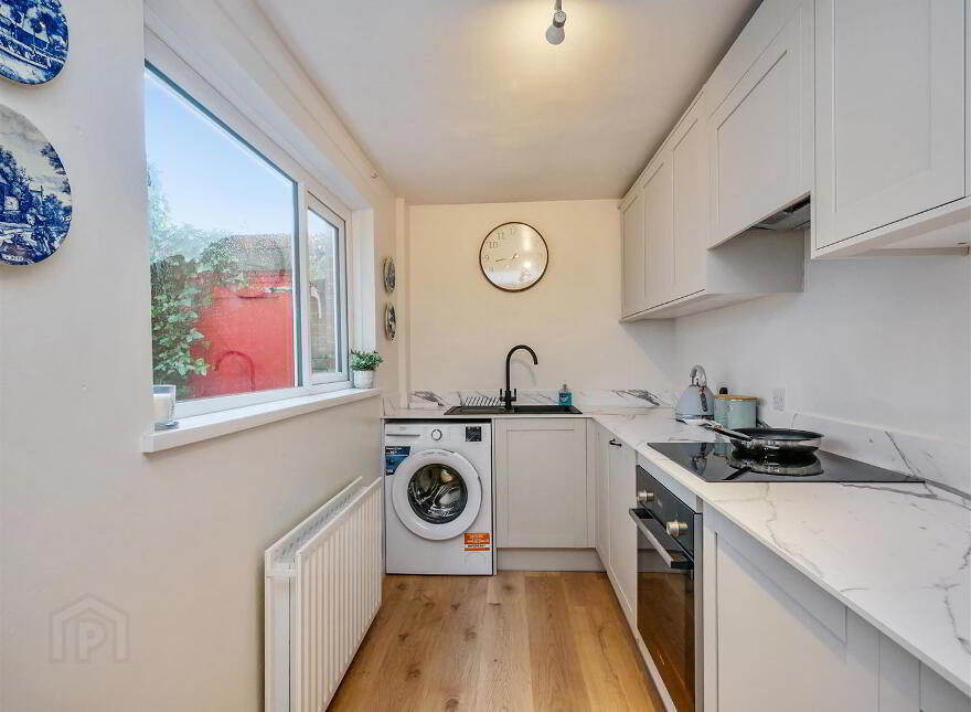 111 Ogilvie Street, Woodstock / Cregagh Road, Belfast, BT6 8NH