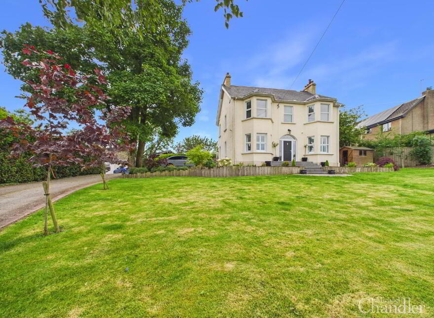 64 Lisburn Road, Saintfield, Ballynahinch, BT24 7BP