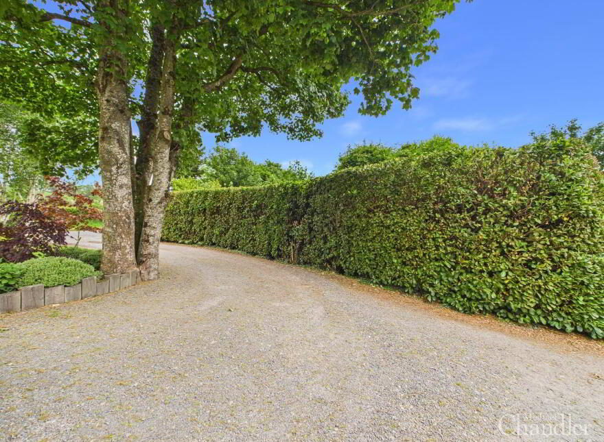 64 Lisburn Road, Saintfield, Ballynahinch, BT24 7BP