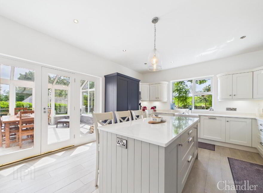 64 Lisburn Road, Saintfield, Ballynahinch, BT24 7BP
