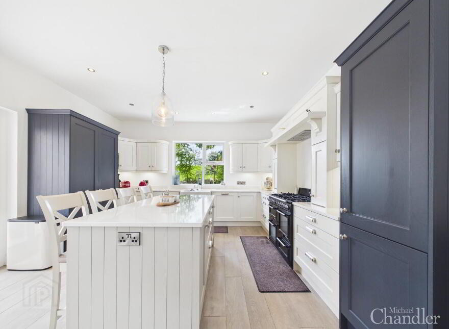64 Lisburn Road, Saintfield, Ballynahinch, BT24 7BP