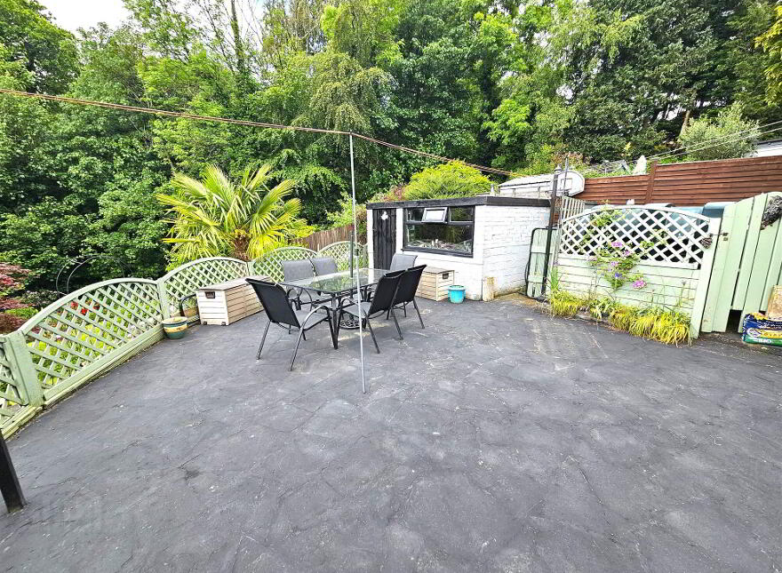 15 Glenhead Avenue, Dunmurry, Belfast, BT17 9AX