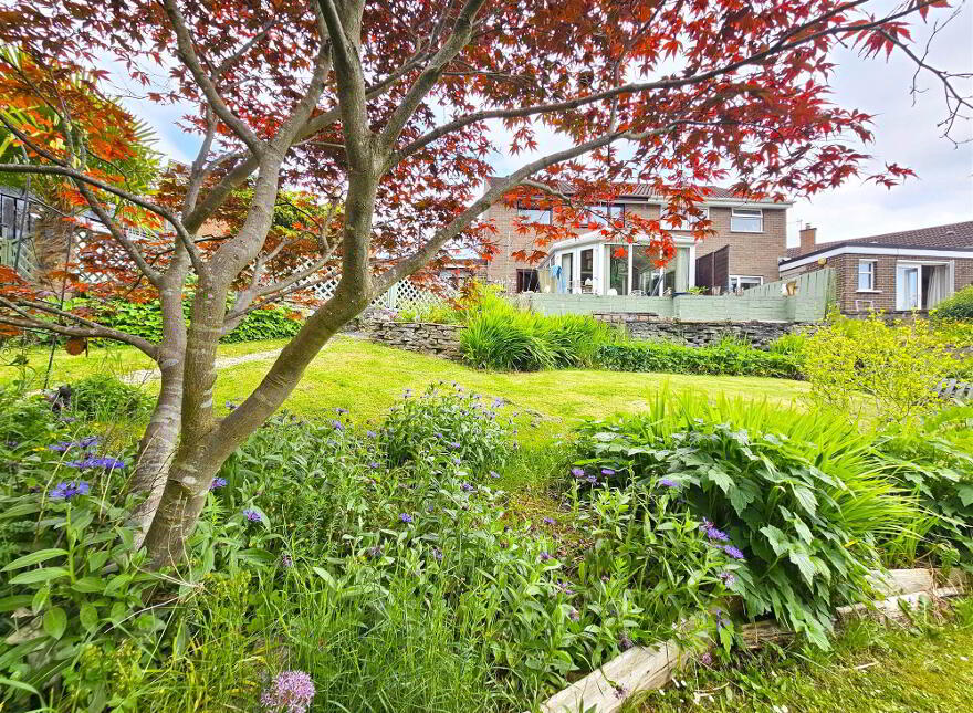15 Glenhead Avenue, Dunmurry, Belfast, BT17 9AX