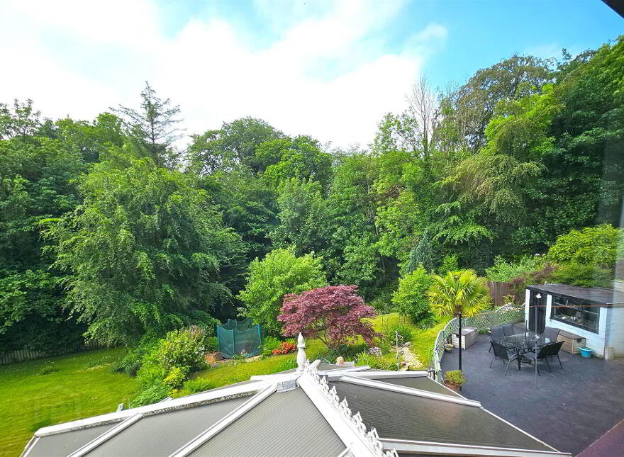 15 Glenhead Avenue, Dunmurry, Belfast, BT17 9AX