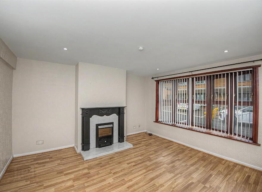 2 Lake Glen Park, Belfast, BT11 8TE
