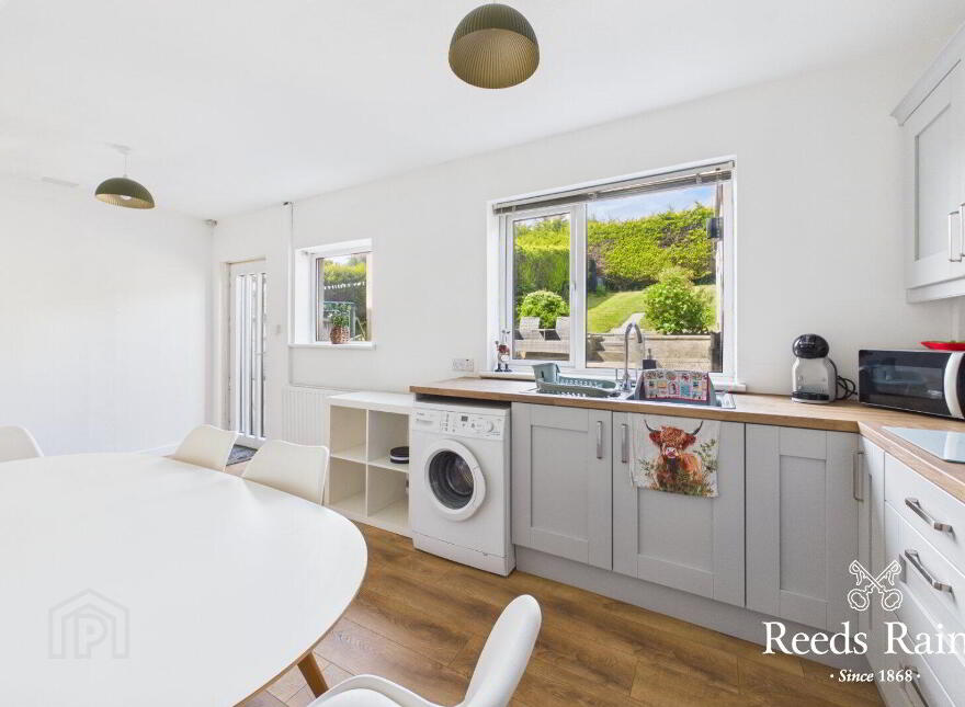 34 Whitehill Drive, Bangor, BT20 4EB