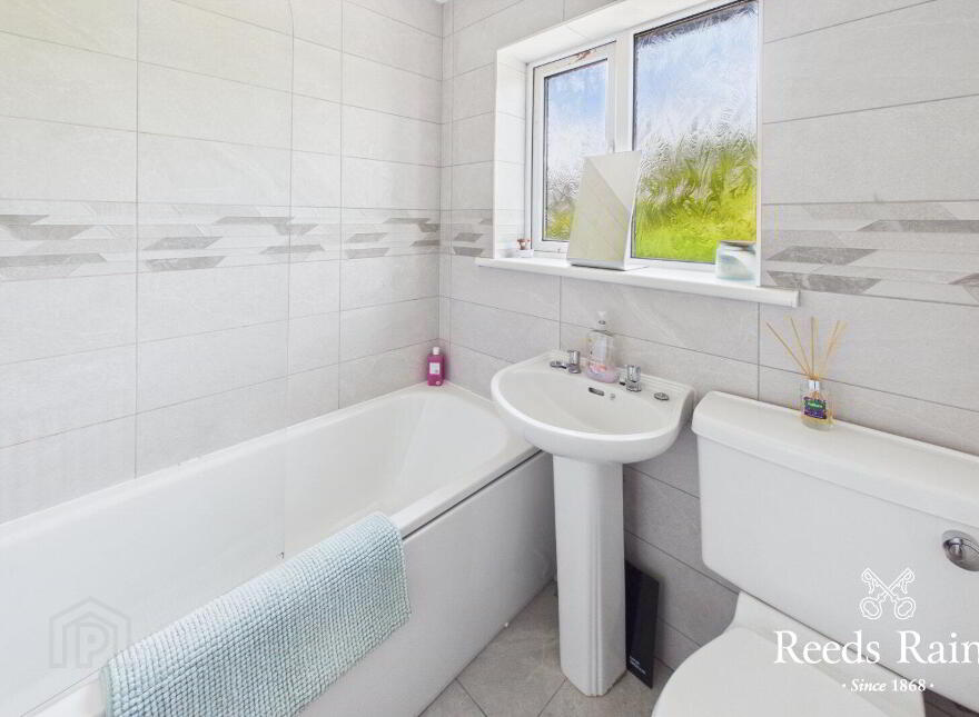 34 Whitehill Drive, Bangor, BT20 4EB