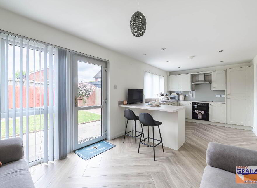 17 Knockdarragh Park, Lisburn, BT28 2XZ
