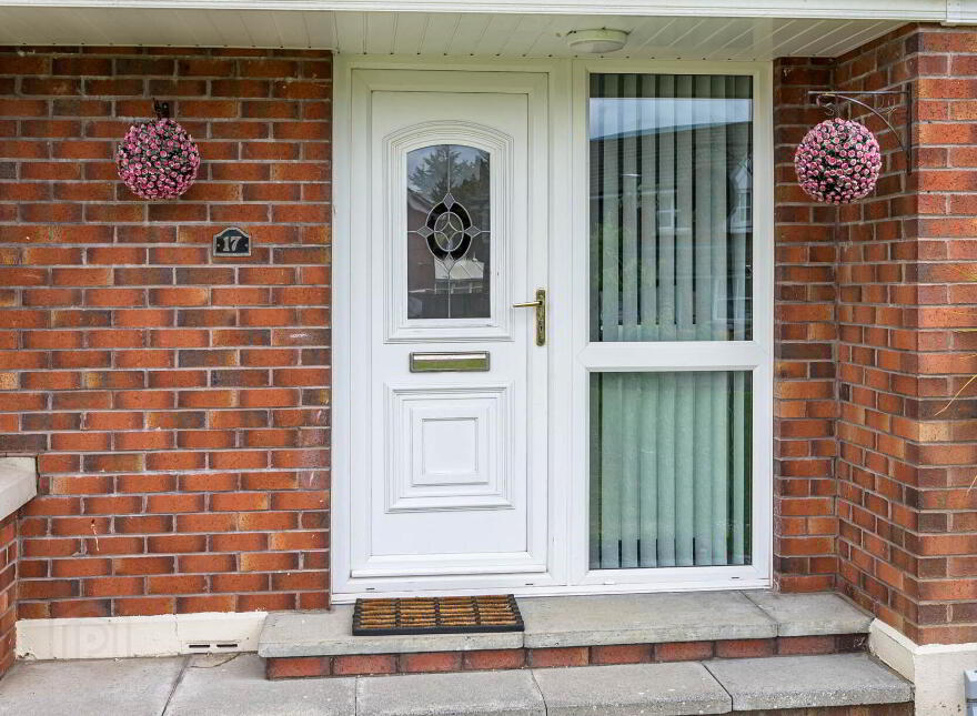 17 Knockdarragh Park, Lisburn, BT28 2XZ