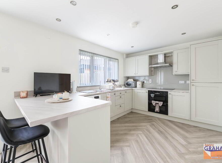 17 Knockdarragh Park, Lisburn, BT28 2XZ
