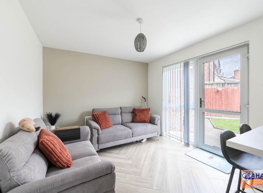 17 Knockdarragh Park, Lisburn, BT28 2XZ