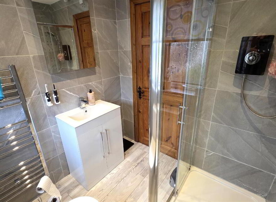 24 Meadow Lands, Antrim, BT41 4EU