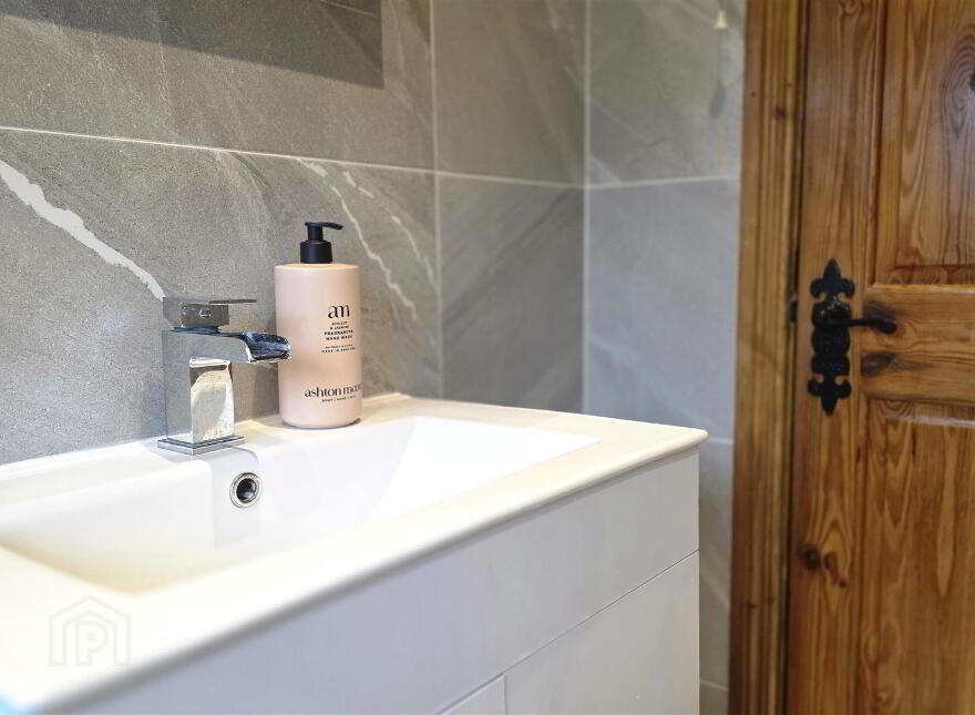 24 Meadow Lands, Antrim, BT41 4EU