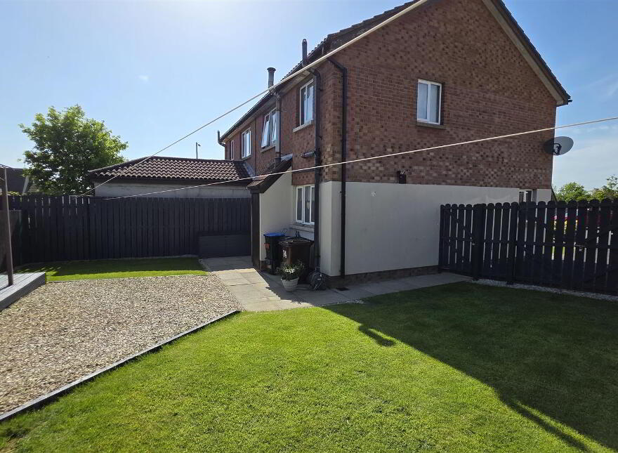 24 Meadow Lands, Antrim, BT41 4EU