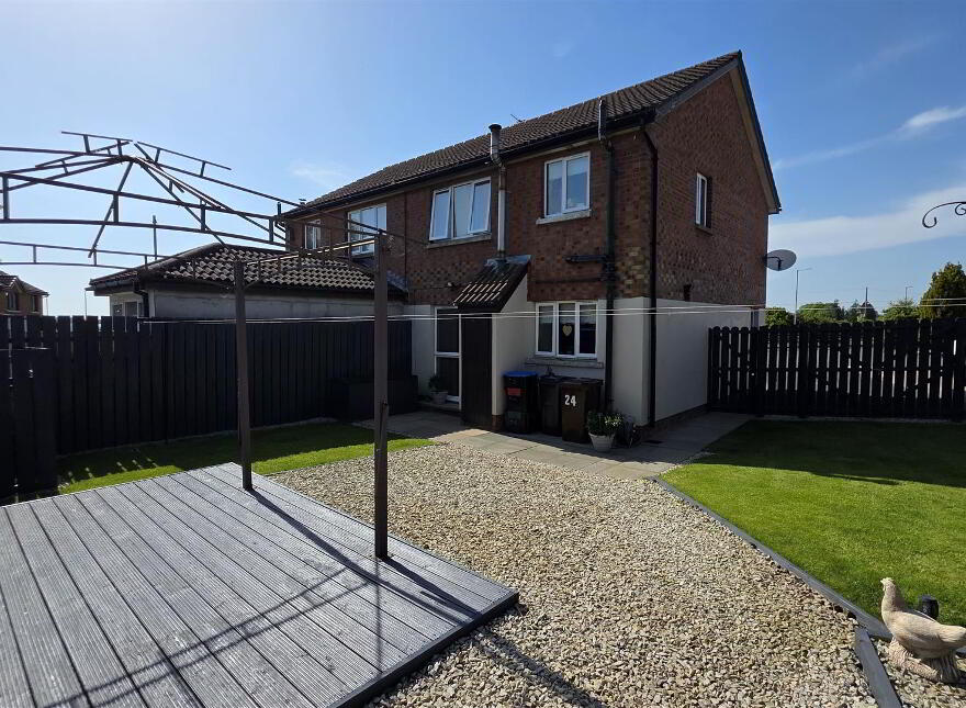 24 Meadow Lands, Antrim, BT41 4EU