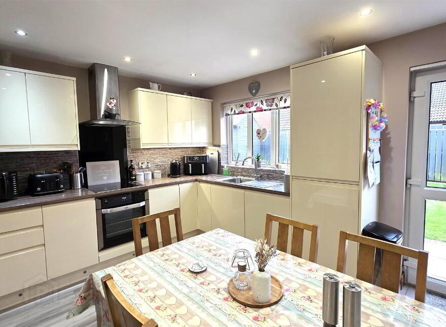 24 Meadow Lands, Antrim, BT41 4EU