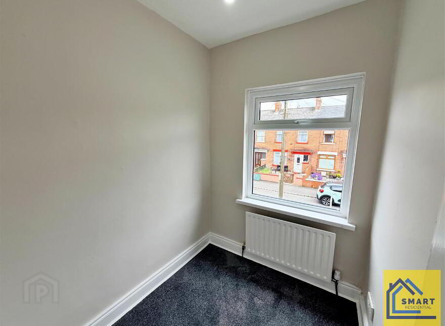 37 Sandbrook Park, Belfast, BT4 1NL
