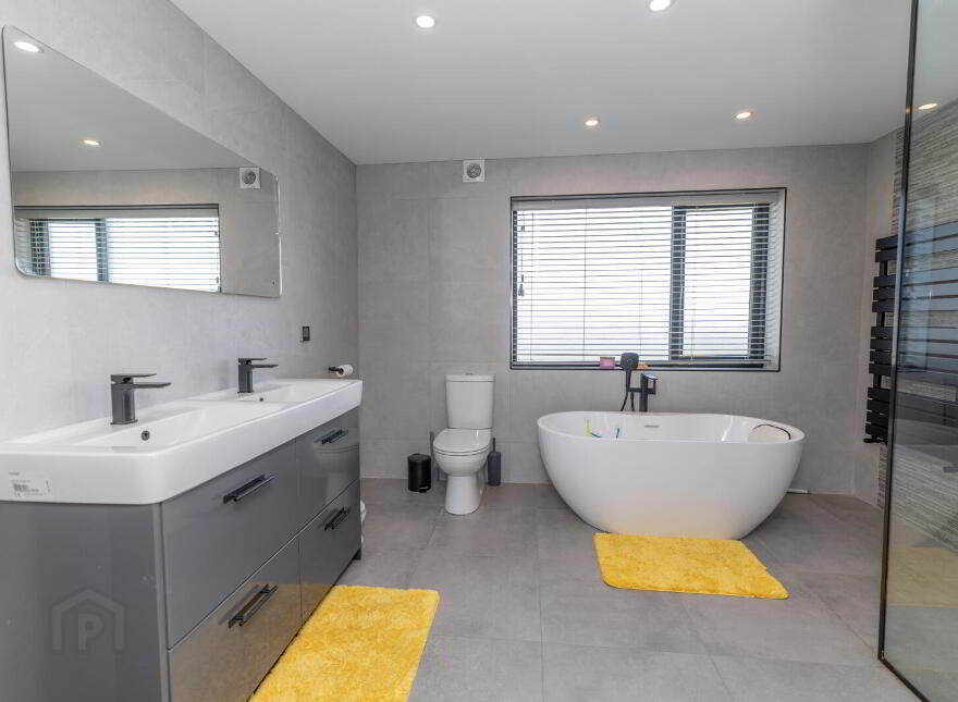 65 Moor Road, Kilkeel, Newry, BT34 4NQ