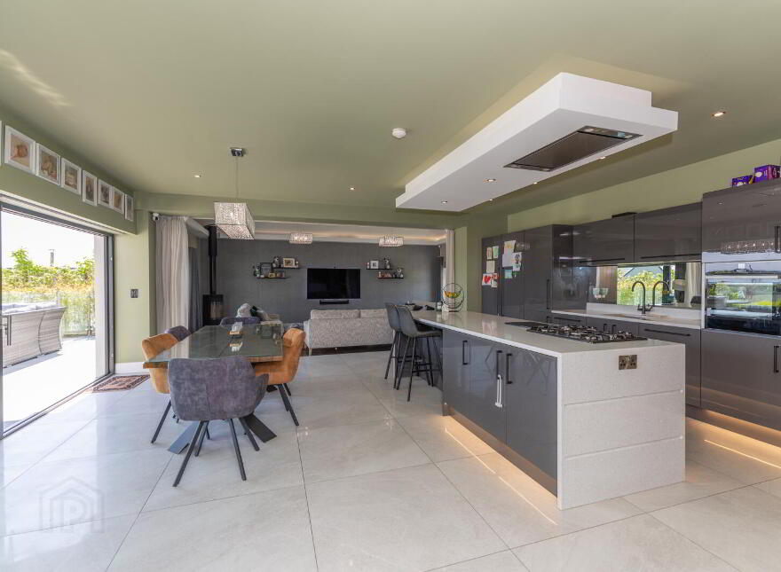 65 Moor Road, Kilkeel, Newry, BT34 4NQ