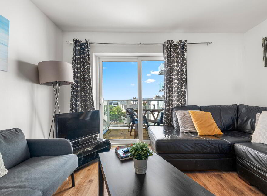9 Royale Court Apartments, Main Street, Portrush, BT56 8DA