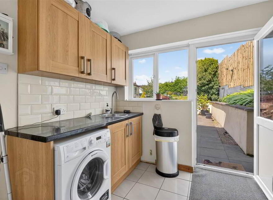 54 Nettlehill Road, Lisburn, BT28 3HE