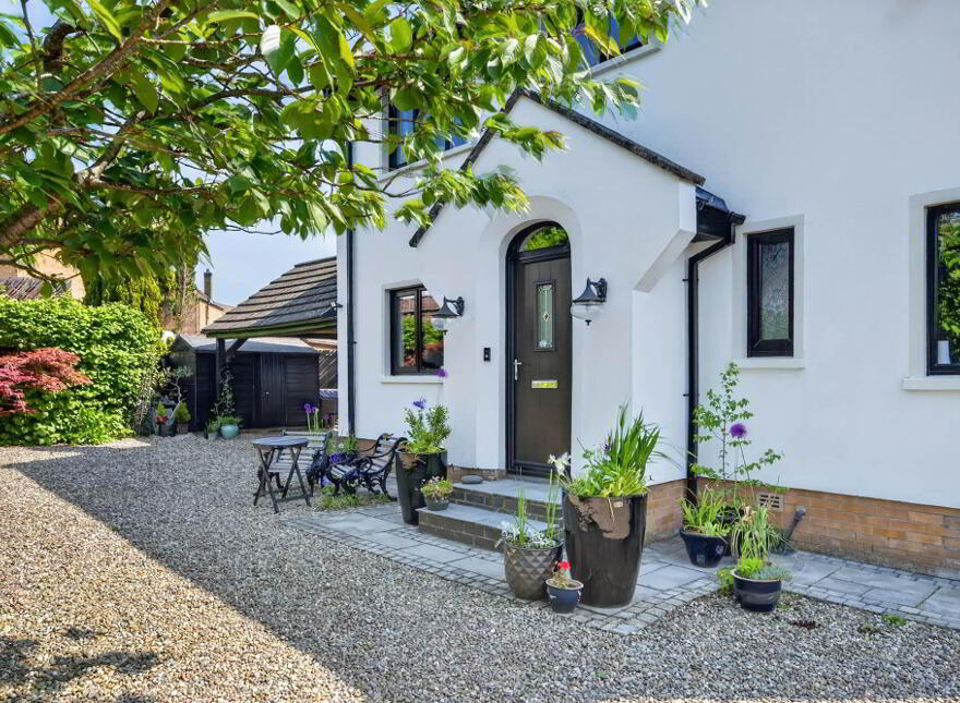 12 Royal Lodge Avenue, Belfast, BT8 7YR