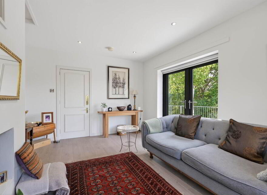 12 Royal Lodge Avenue, Belfast, BT8 7YR