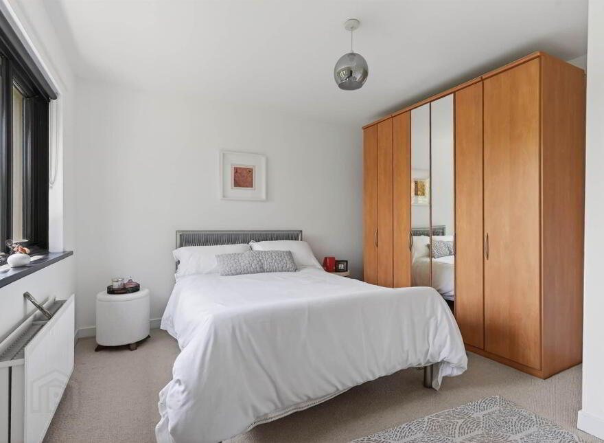 12 Royal Lodge Avenue, Belfast, BT8 7YR