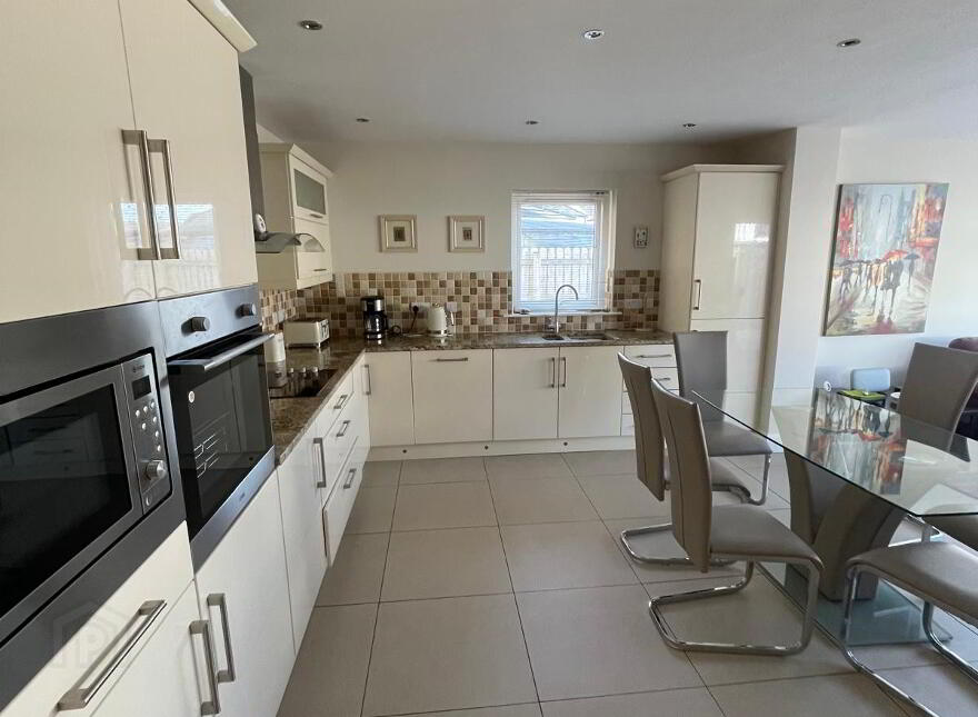 35 Millrush Drive (TERM TIME LET), Portstewart, BT55 7FX