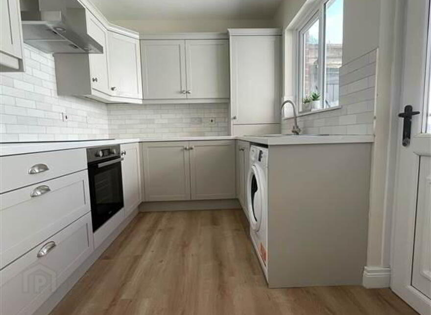 9 Bloomfield Parade, Belfast, BT5 5AS