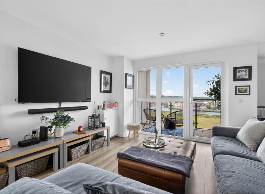 Apt 17 The Sandford, 37 Bridge End, Belfast, BT5 4AW