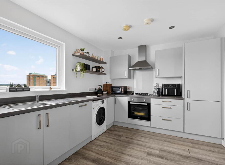Apt 17 The Sandford, 37 Bridge End, Belfast, BT5 4AW