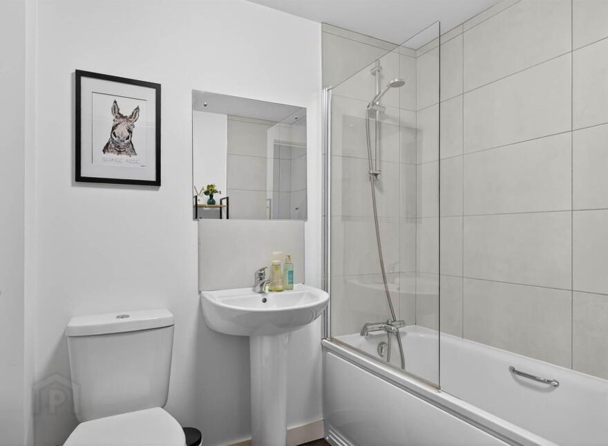 Apt 17 The Sandford, 37 Bridge End, Belfast, BT5 4AW