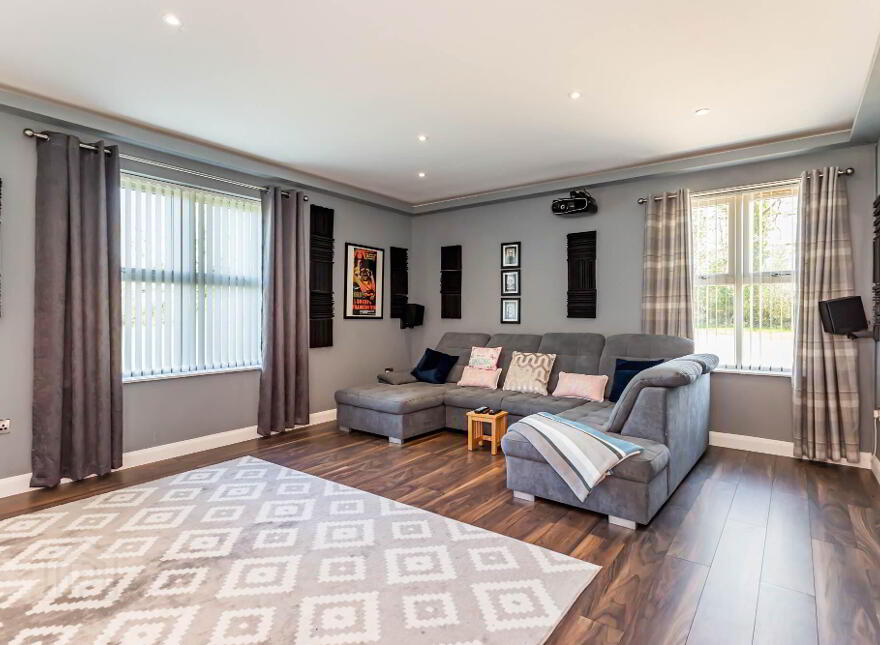 31B Lough Road, Ballinderry Upper, Lisburn, BT28 2JY
