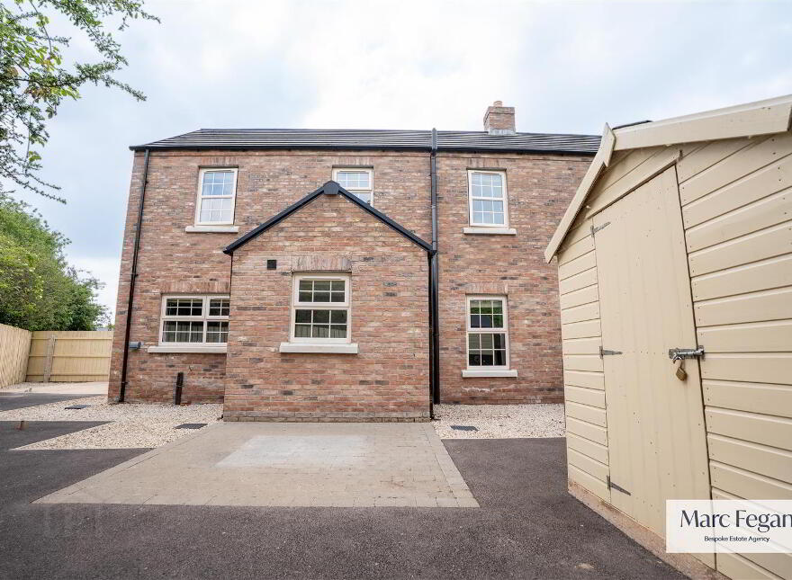 27 Tarry Wood, Lurgan, BT67 9NF