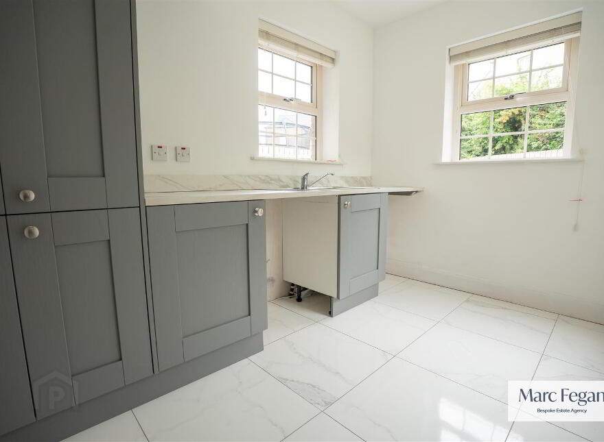 27 Tarry Wood, Lurgan, BT67 9NF