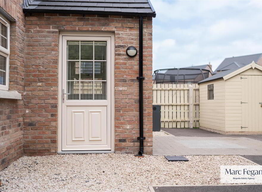27 Tarry Wood, Lurgan, BT67 9NF