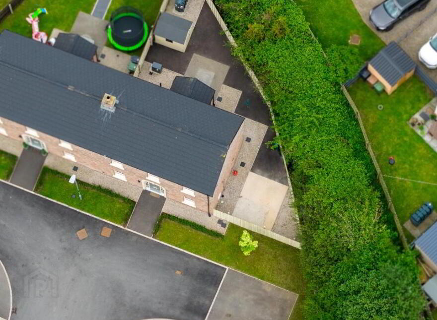 27 Tarry Wood, Lurgan, BT67 9NF