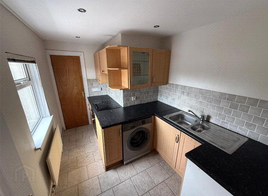 Flat E, 70 Woodvale Road, Belfast, BT13 3BU