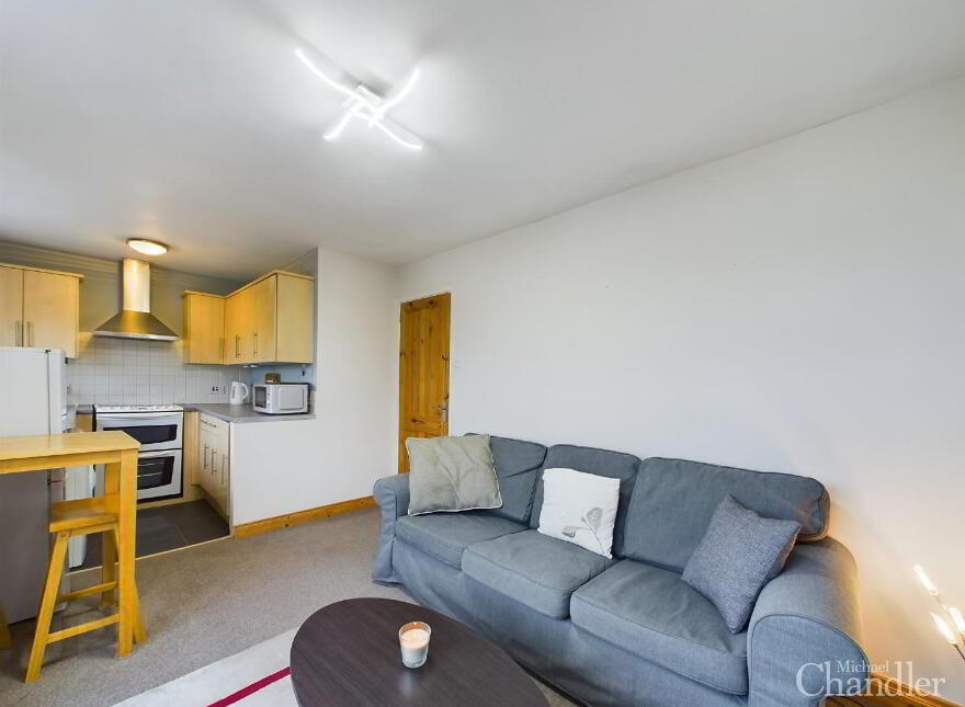16a Hanwood Drive, Dundonald, Belfast, BT16 1XX
