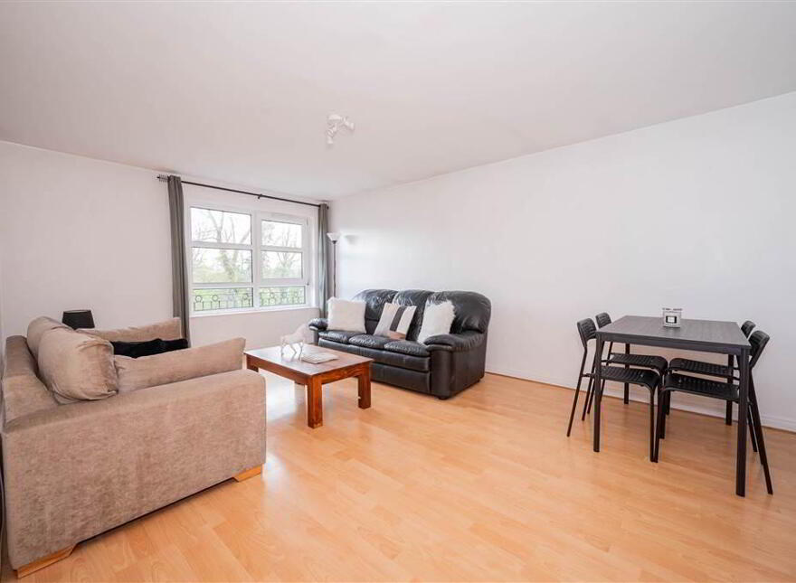10 Richmond Avenue, Holywood, BT18 9TE