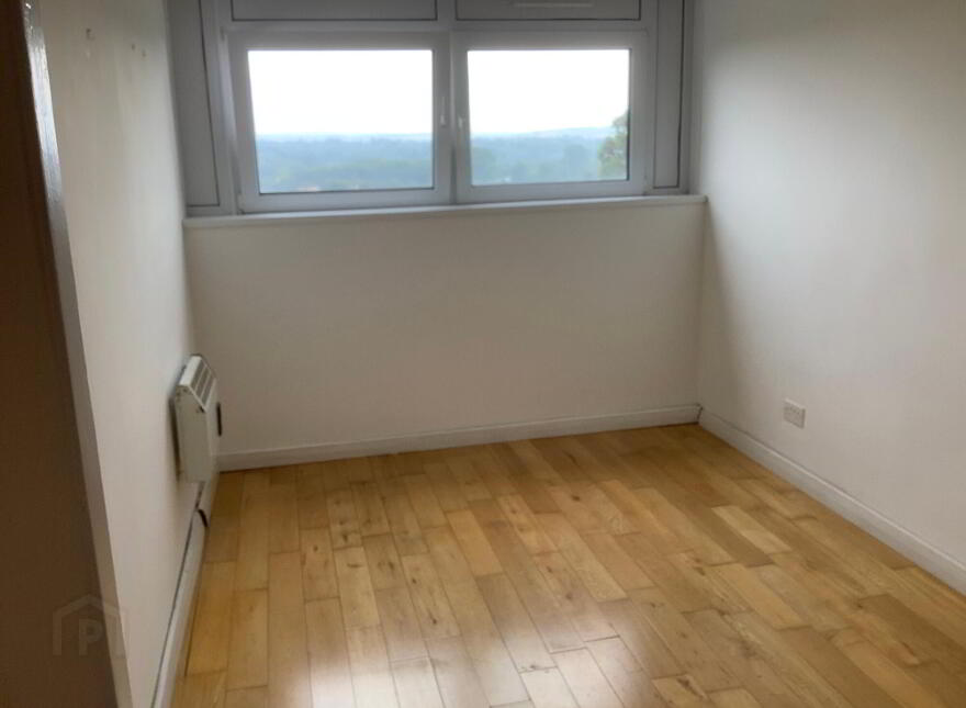 11a Ferndale House, Dunmurry, Belfast, BT17 9DB