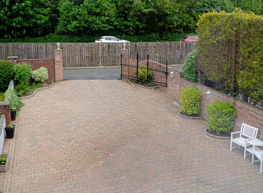 95 Old Dundonald Road, Dundonald, Belfast, BT16 1XT